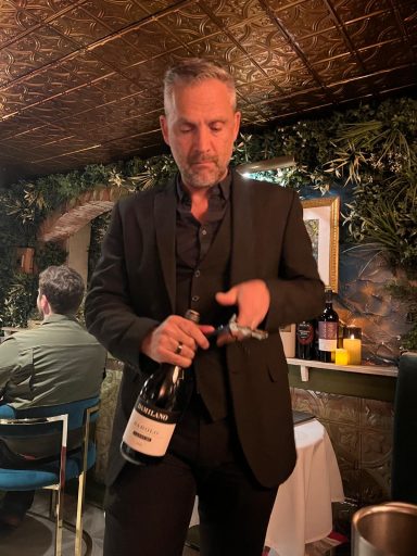 Wine Waiter